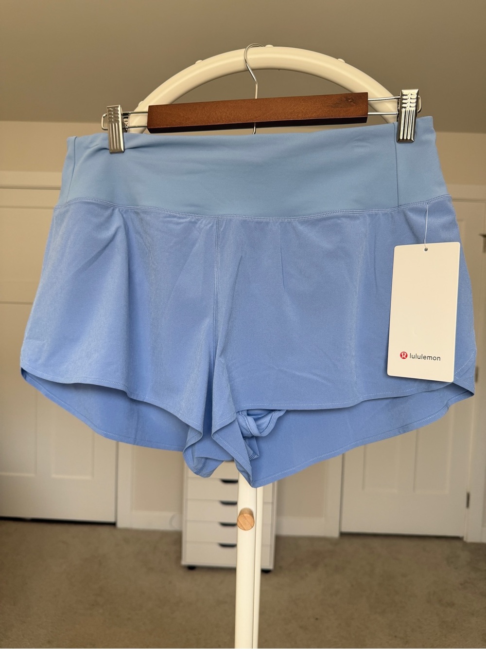Lululemon Speed Up High-Rise Lined Short 2.5" *Mesh Vent Size Large